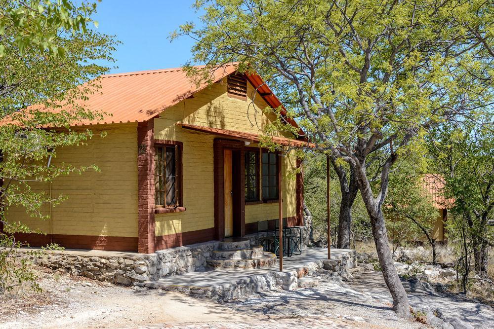 Willa Gondwana Etosha Safari Camp Okaukuejo Zewnętrze zdjęcie