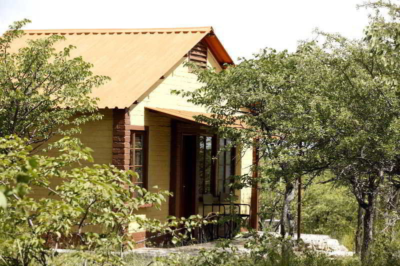 Willa Gondwana Etosha Safari Camp Okaukuejo Zewnętrze zdjęcie